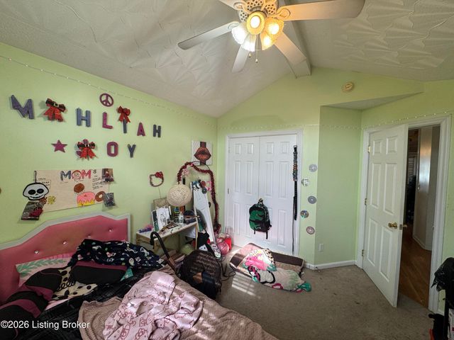 350 Jade Dr, Shepherdsville, KY 40165