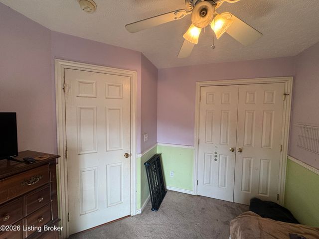 350 Jade Dr, Shepherdsville, KY 40165