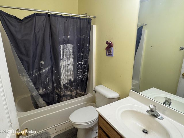 350 Jade Dr, Shepherdsville, KY 40165