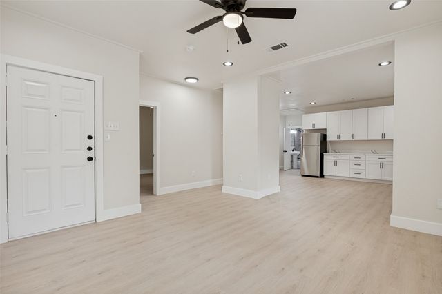2219 Jordan Street, Dallas, TX 75215