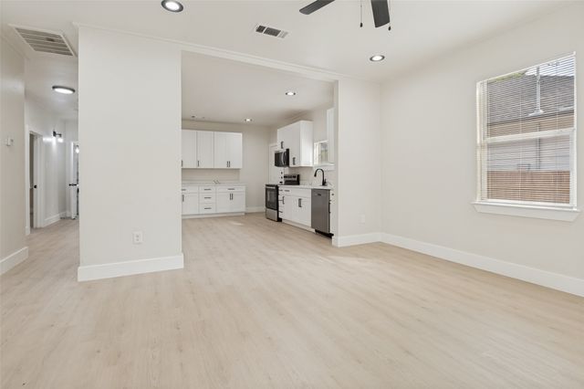2219 Jordan Street, Dallas, TX 75215