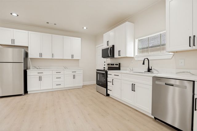 2219 Jordan Street, Dallas, TX 75215