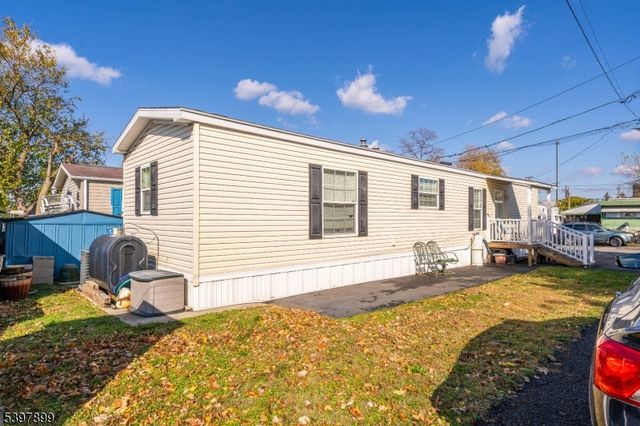 225 Albert St, Lodi Boro, NJ 07644