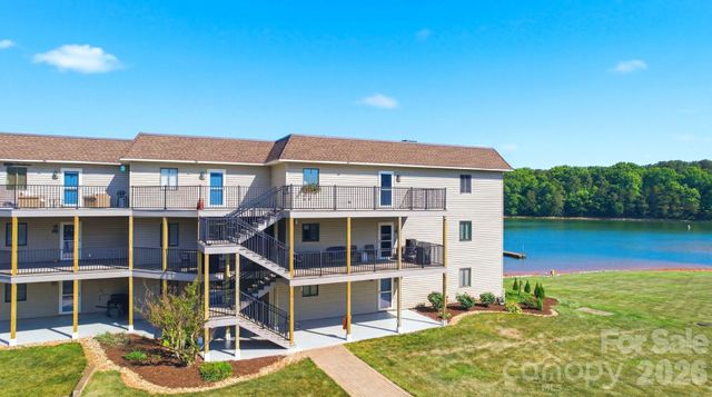 7831 Spinnaker Bay Drive 301, Sherrills Ford, NC 28673