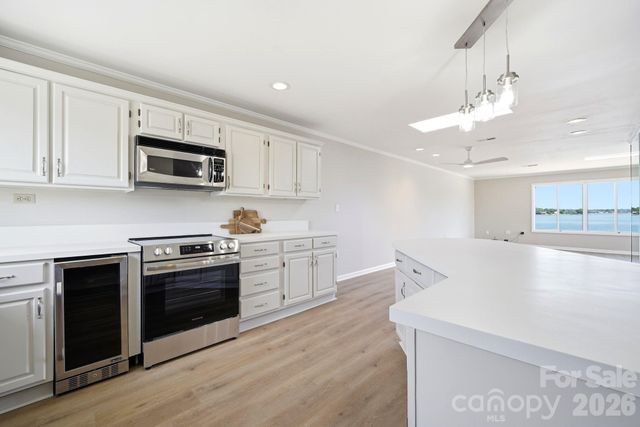 7831 Spinnaker Bay Drive 301, Sherrills Ford, NC 28673