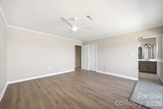 7831 Spinnaker Bay Drive 301, Sherrills Ford, NC 28673