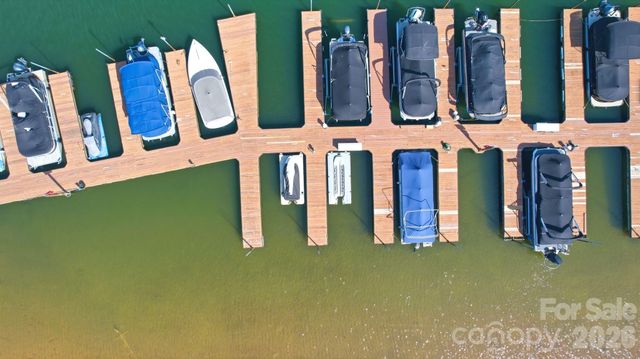 7831 Spinnaker Bay Drive 301, Sherrills Ford, NC 28673