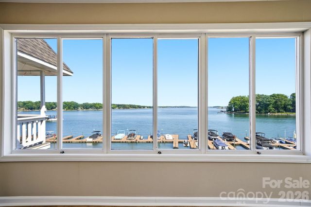 7831 Spinnaker Bay Drive 301, Sherrills Ford, NC 28673