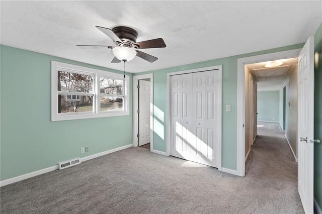 4402 NW 50th Street, Kansas City, MO 64151