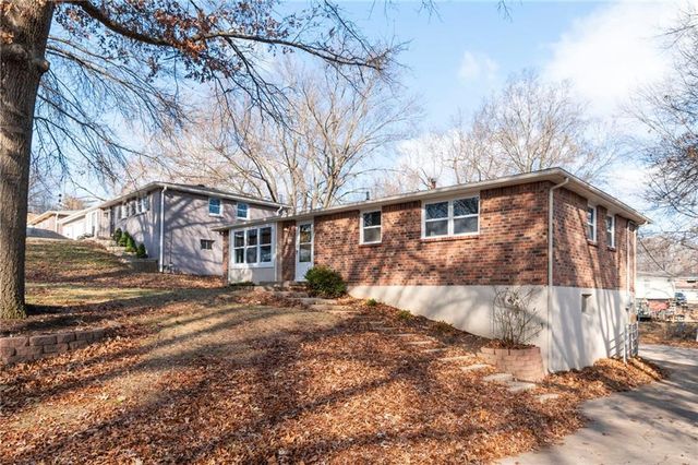 4402 NW 50th Street, Kansas City, MO 64151