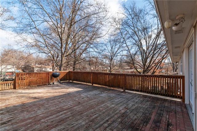 4402 NW 50th Street, Kansas City, MO 64151