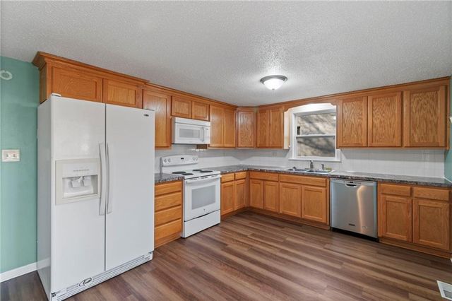 4402 NW 50th Street, Kansas City, MO 64151