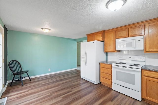 4402 NW 50th Street, Kansas City, MO 64151