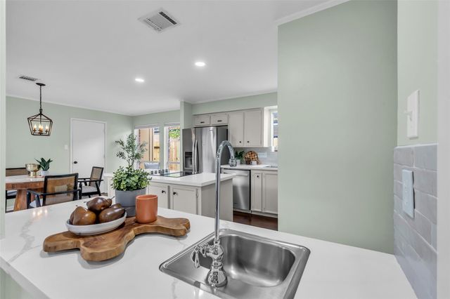 11407 Overbrook Lane, Houston, TX 77077