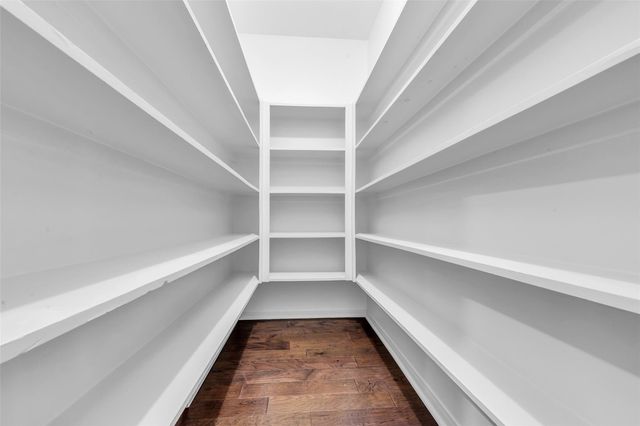 11407 Overbrook Lane, Houston, TX 77077