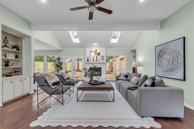 11407 Overbrook Lane, Houston, TX 77077