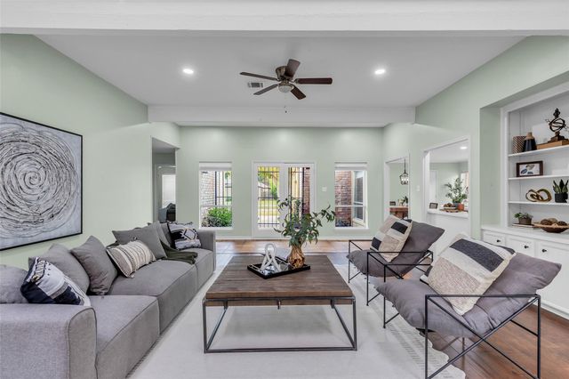 11407 Overbrook Lane, Houston, TX 77077