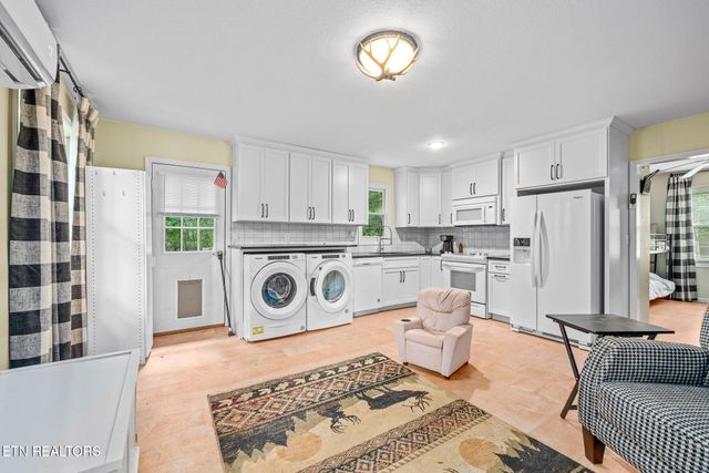 345 Myra Drive, Crossville, TN 38572