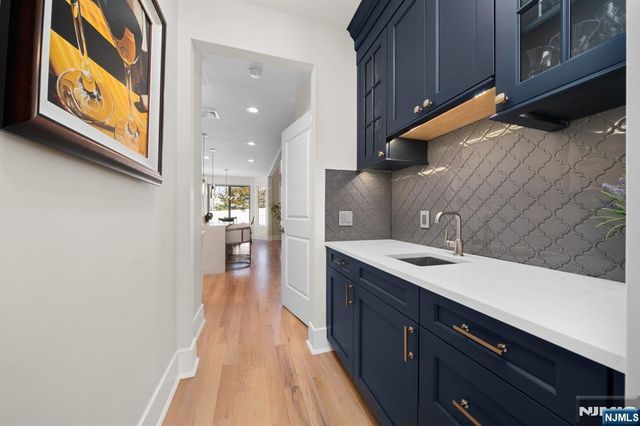 319 Franklin Place, Paramus, NJ 07652