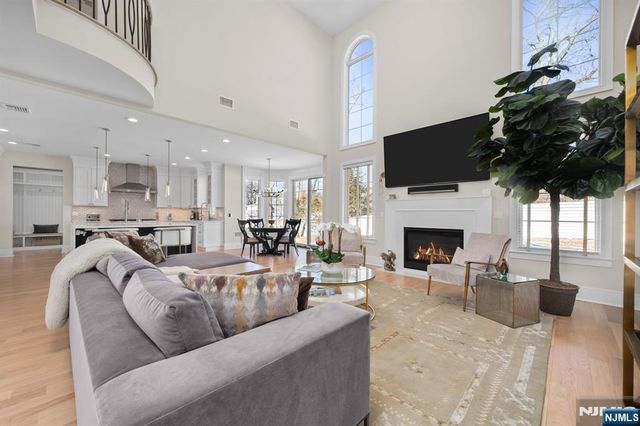 319 Franklin Place, Paramus, NJ 07652