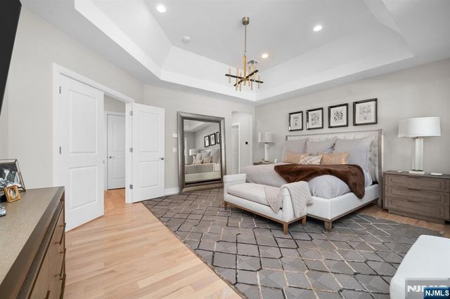 319 Franklin Place, Paramus, NJ 07652