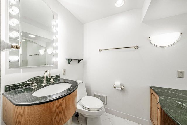 15035 Pomona ROAD, Brookfield, WI 53005