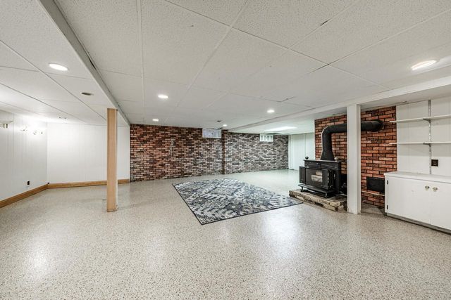 15035 Pomona ROAD, Brookfield, WI 53005