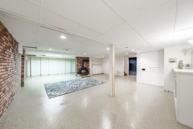 15035 Pomona ROAD, Brookfield, WI 53005