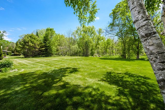 15035 Pomona ROAD, Brookfield, WI 53005