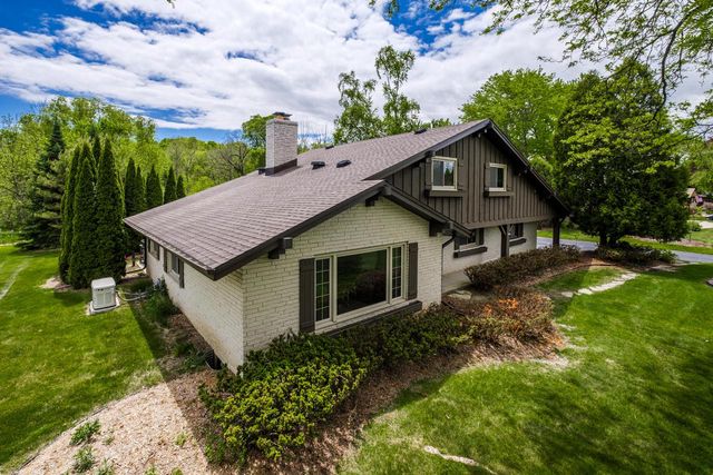 15035 Pomona ROAD, Brookfield, WI 53005