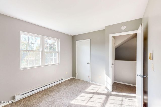 31 Suncrest Drive, Waterford, NY 12188