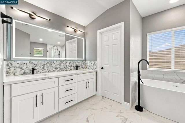 4414 Horseshoe Cir, Antioch, CA 94531