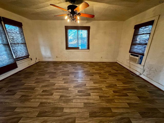 512 N LAMAR STREET, Wichita Falls, TX 76306