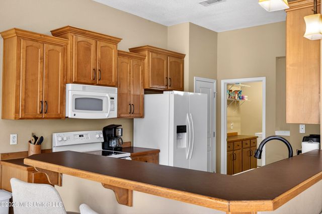 1605 Lake Mars Avenue, Ocean Springs, MS 39564