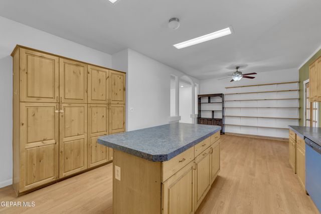 137 MAGEE Drive, Chaparral, NM 88081