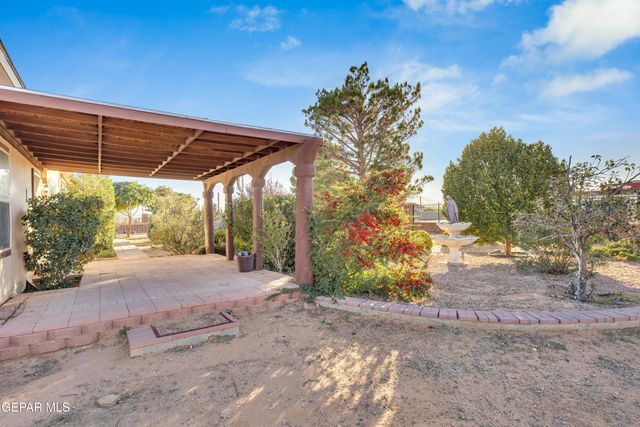 137 MAGEE Drive, Chaparral, NM 88081