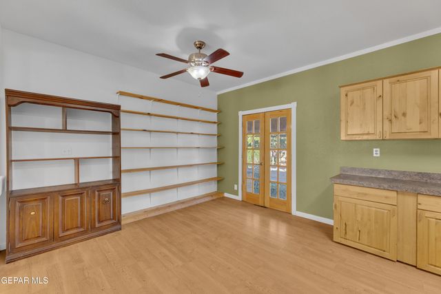 137 MAGEE Drive, Chaparral, NM 88081