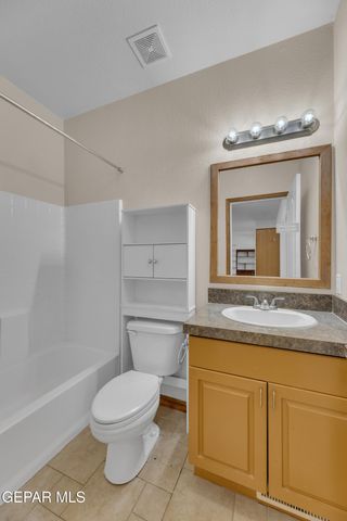 137 MAGEE Drive, Chaparral, NM 88081