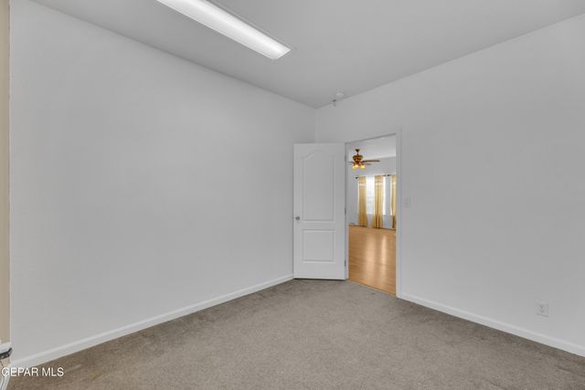 137 MAGEE Drive, Chaparral, NM 88081