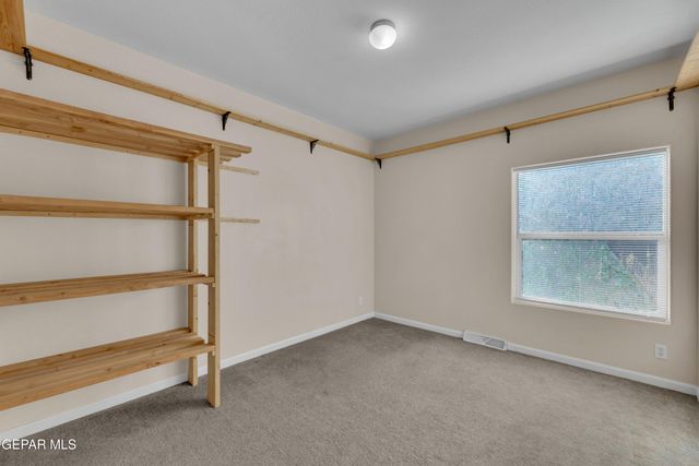 137 MAGEE Drive, Chaparral, NM 88081