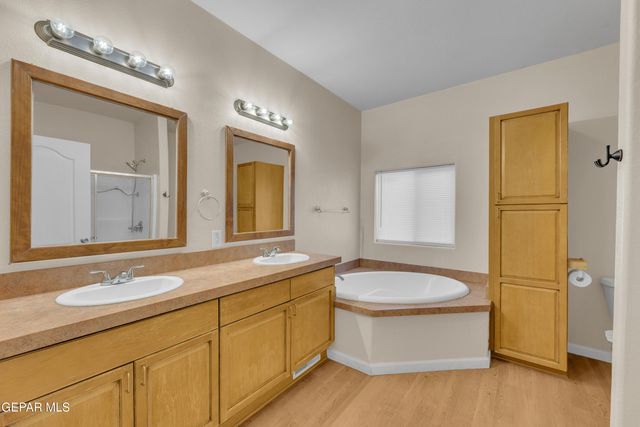 137 MAGEE Drive, Chaparral, NM 88081