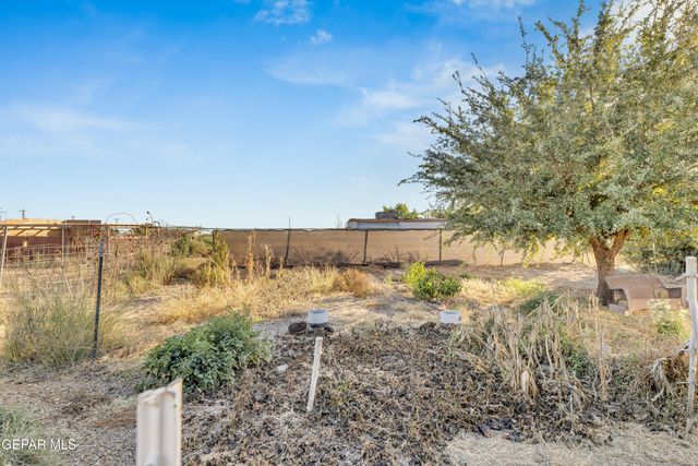 137 MAGEE Drive, Chaparral, NM 88081