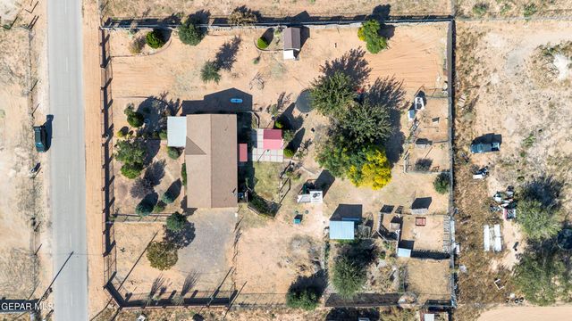 137 MAGEE Drive, Chaparral, NM 88081