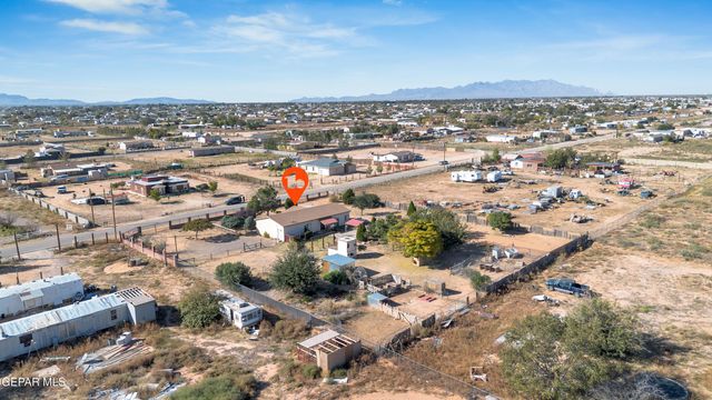 137 MAGEE Drive, Chaparral, NM 88081