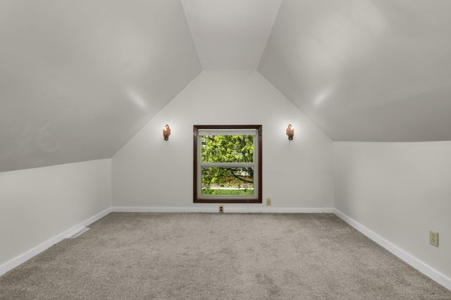 690 James Avenue, Saint Paul, MN 55102