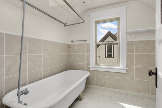690 James Avenue, Saint Paul, MN 55102