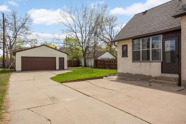 690 James Avenue, Saint Paul, MN 55102