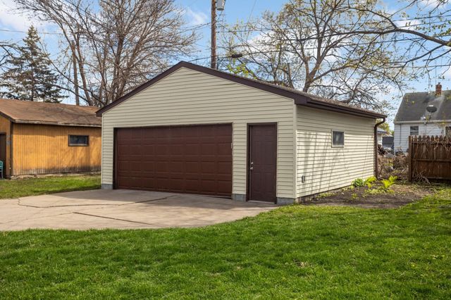 690 James Avenue, Saint Paul, MN 55102