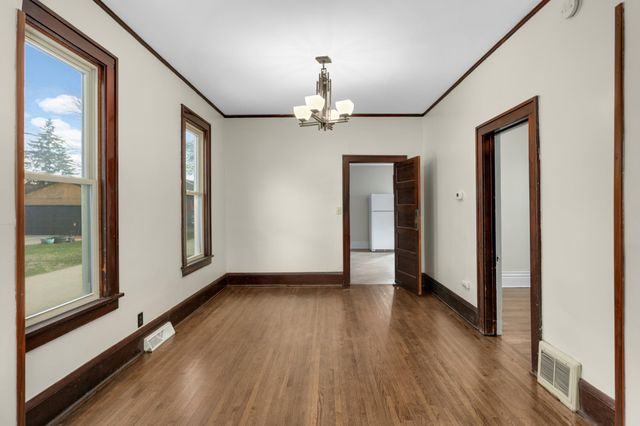 690 James Avenue, Saint Paul, MN 55102
