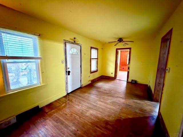 1016 Evergreen Avenue, Waterloo, IA 50701